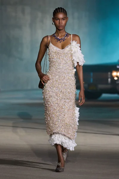 Look 62